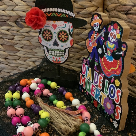 💀 Set of Three - Dia De Los Muertos Decor - Picture 7 of 7